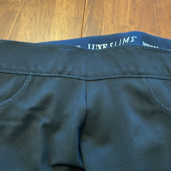 Nygard pull on pants - Picture 5 of 6